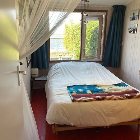 The Outpost - Enjoy Our Charming Lakehouse At Reeuwijkse Plassen - Near Gouda Chalet Reeuwijk