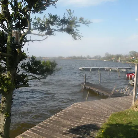 The Outpost - Enjoy Our Charming Lakehouse At Reeuwijkse Plassen - Near Gouda