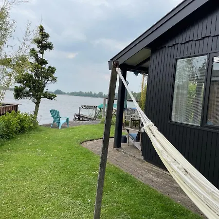 The Outpost - Enjoy Our Charming Lakehouse At Reeuwijkse Plassen - Near Gouda Chalet *