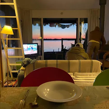 The Outpost - Enjoy Our Charming Lakehouse At Reeuwijkse Plassen - Near Gouda Reeuwijk
