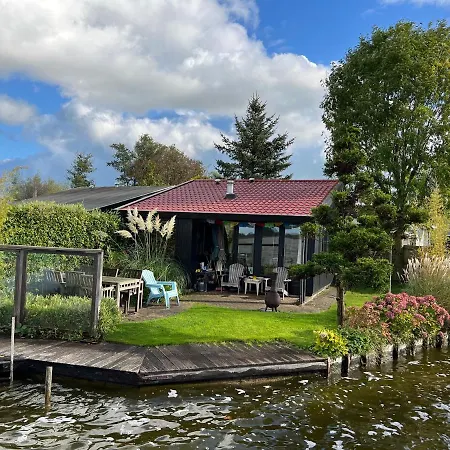 Chalet The Outpost - Enjoy Our Charming Lakehouse At Reeuwijkse Plassen - Near Gouda