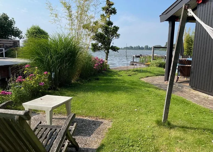 Chalé The Outpost Lakehouse- Enjoy Our House At Reeuwijkse Plassen - Near Gouda *