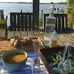 شاليه The Outpost Lakehouse- Enjoy Our House At Reeuwijkse Plassen - Near Gouda *