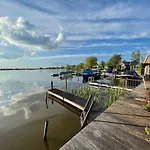 The Outpost Lakehouse- Enjoy Our House At Reeuwijkse Plassen - Near Gouda *