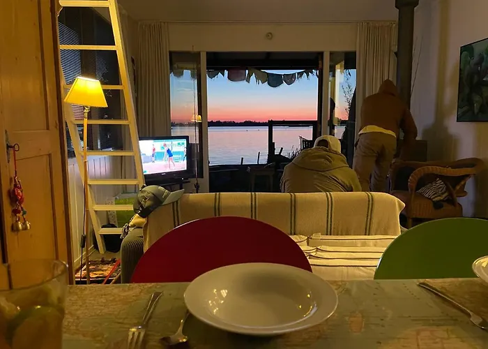 The Outpost Lakehouse- Enjoy Our House At Reeuwijkse Plassen - Near Gouda Reeuwijk