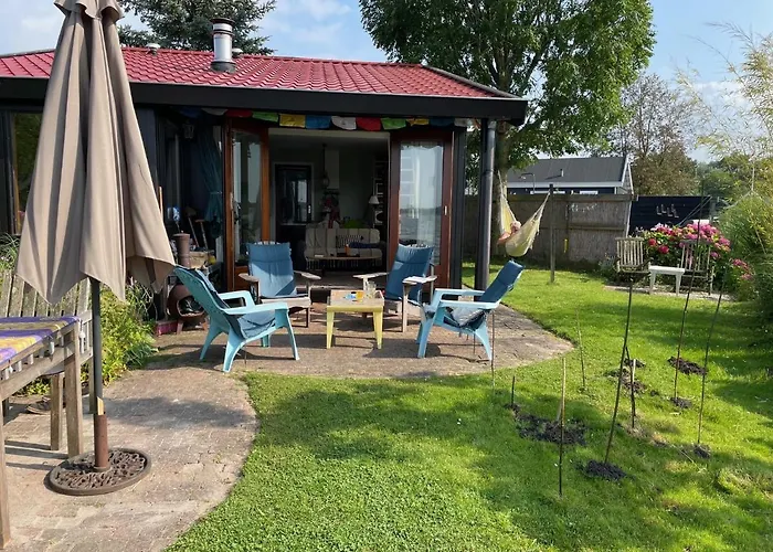 The Outpost Lakehouse- Enjoy Our House At Reeuwijkse Plassen - Near Gouda Chalet Reeuwijk