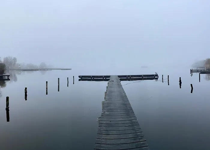 The Outpost Lakehouse- Enjoy Our House At Reeuwijkse Plassen - Near Gouda Chalet