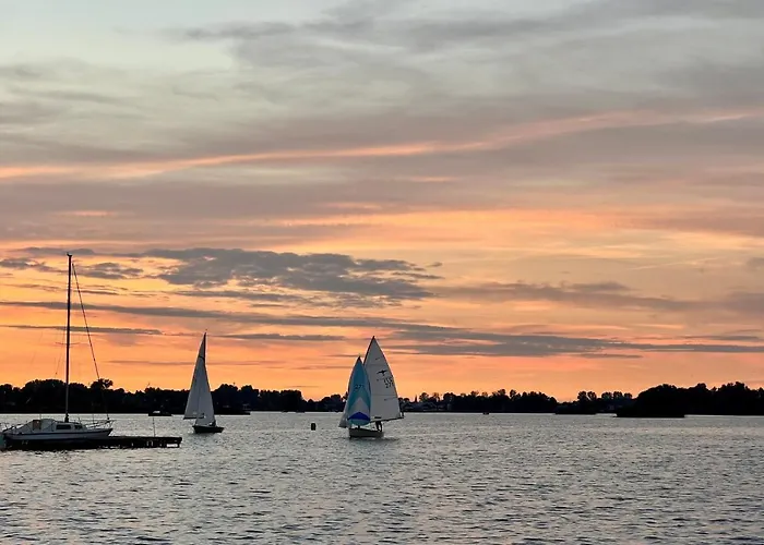 The Outpost Lakehouse- Enjoy Our House At Reeuwijkse Plassen - Near Gouda